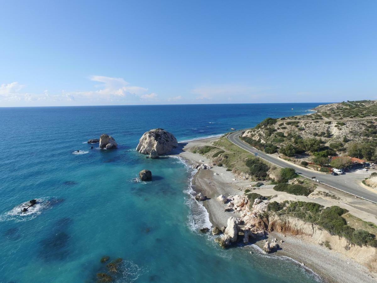 Chriselina Gottage Apartment Paphos Luaran gambar