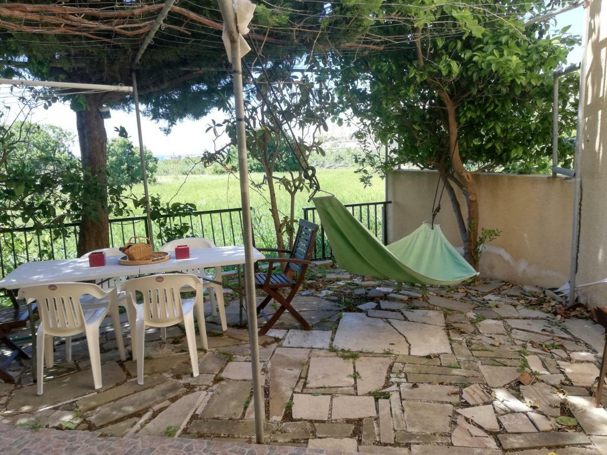 Chriselina Gottage Apartment Paphos Luaran gambar